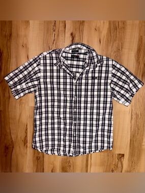 Ecko Unltd short sleeve button down shirt